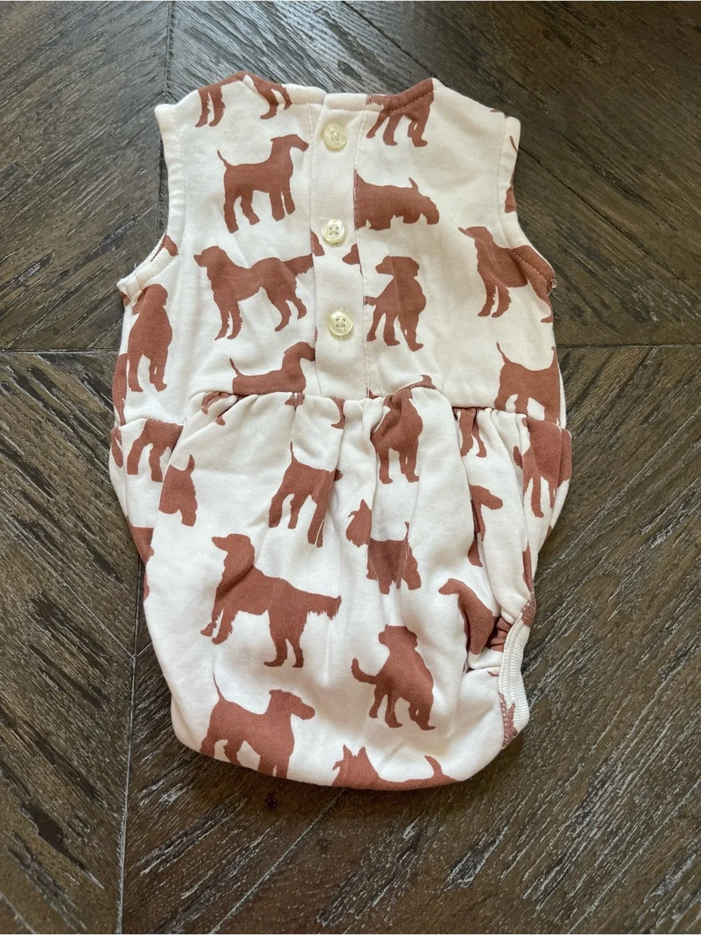 kate quinn Cream Romper with Rust Dog Silhouettes Size 3-6M